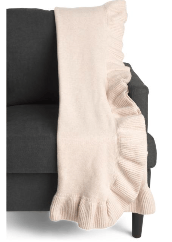 ruffled blanket