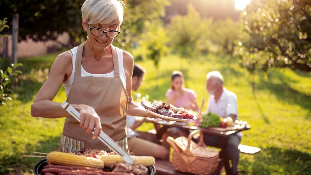 How To Reverse Aging by Outsmarting AGEs, the Sneaky Trigger Hiding in Your Labor Day Cookout