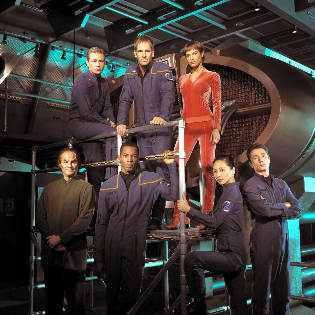 ENTERPRISE, (aka STAR TREK: ENTERPRISE), (Top, L-R) Connor Trinneer, Scott Bakula, Jolene Blalock, (Bottom, L-R), John Billingsley, Anthony Montgomery, Linda Park, Dominic Keating, (Season 3). 2001 - 2005.