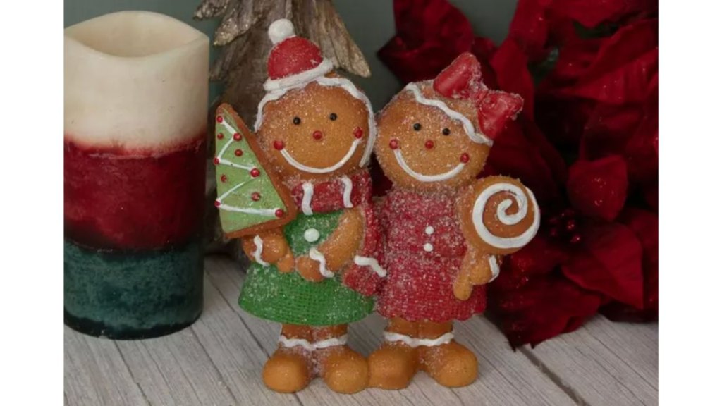 Gingerbread couple figurine
