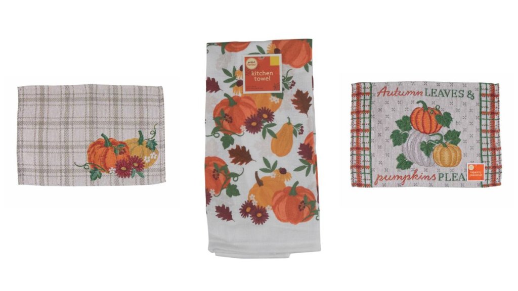 Pumpkin placements and towels