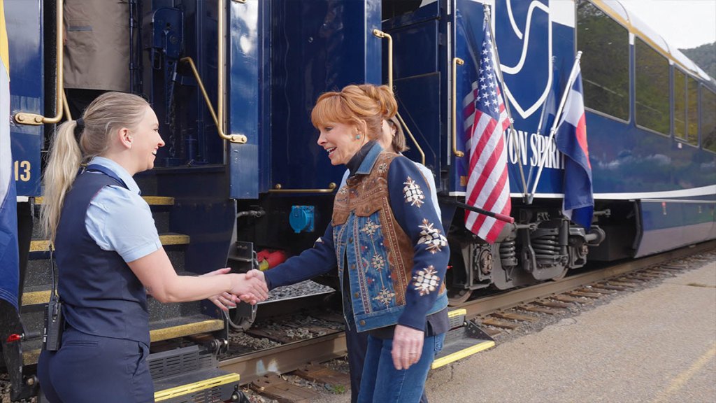 Reba boarding train