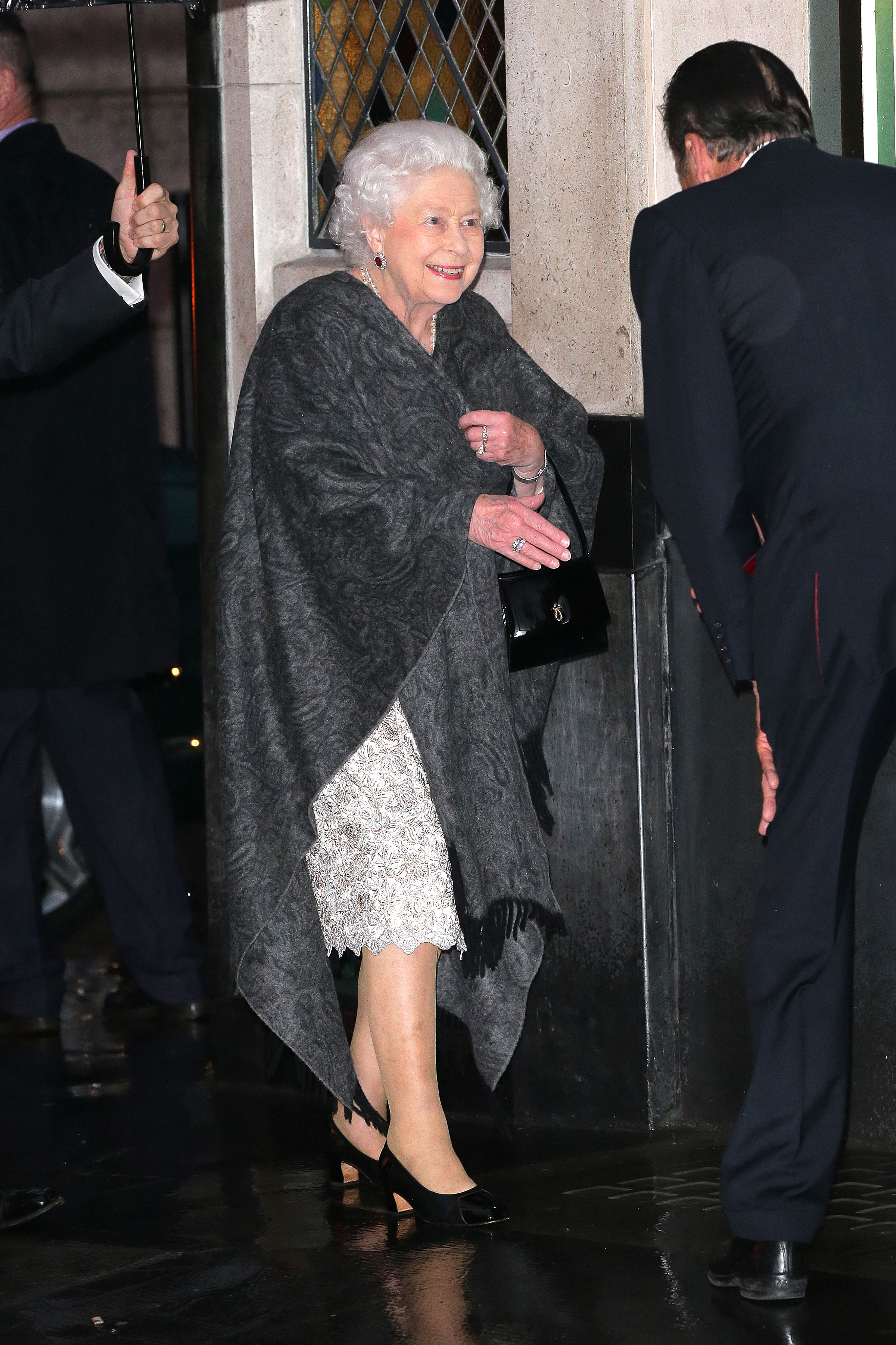 Queen Elizabeth The Ivy Outfit