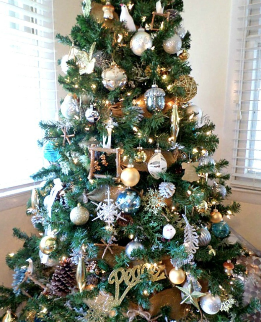 make a christmas tree look fuller