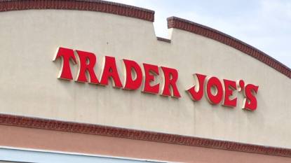 trader Joe's favorites: Trader Joes Store Front